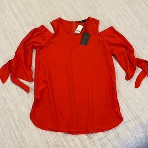 Gibson Cold Shoulder Top in “Red Saucy”